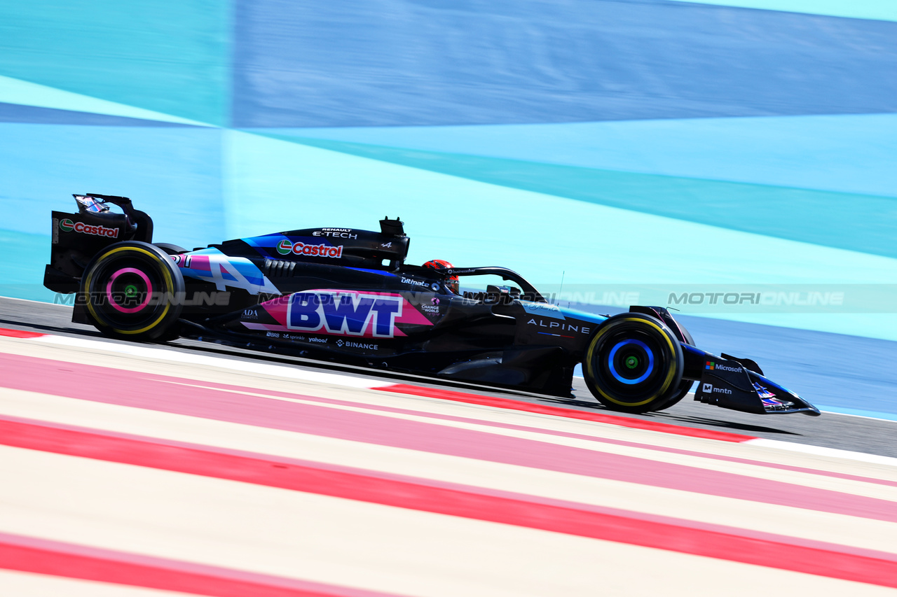 TEST BAHRAIN, Esteban Ocon (FRA) Alpine F1 Team A524.

21.02.2024. Formula 1 Testing, Sakhir, Bahrain, Day One.

- www.xpbimages.com, EMail: requests@xpbimages.com © Copyright: Charniaux / XPB Images
