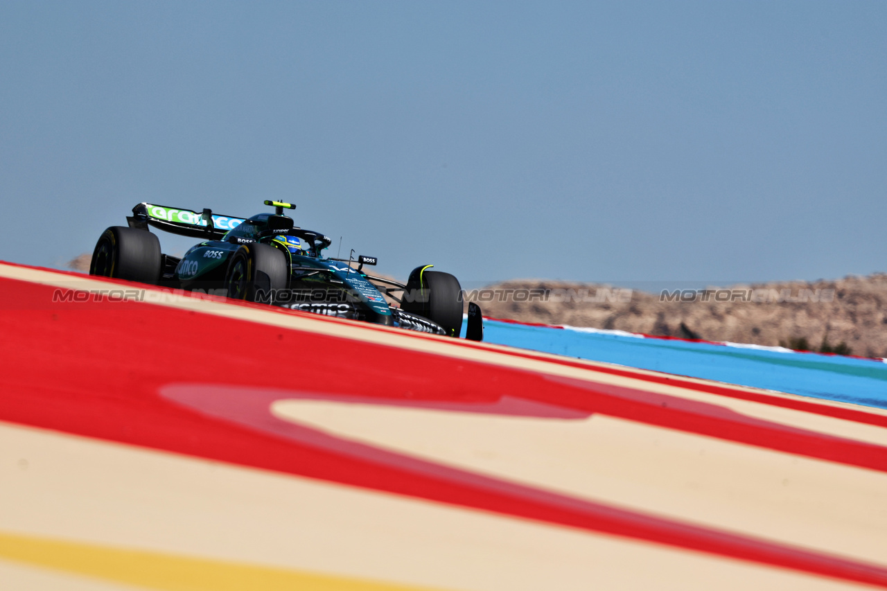 TEST BAHRAIN, Fernando Alonso (ESP) Aston Martin F1 Team AMR24.

21.02.2024. Formula 1 Testing, Sakhir, Bahrain, Day One.

- www.xpbimages.com, EMail: requests@xpbimages.com © Copyright: Charniaux / XPB Images