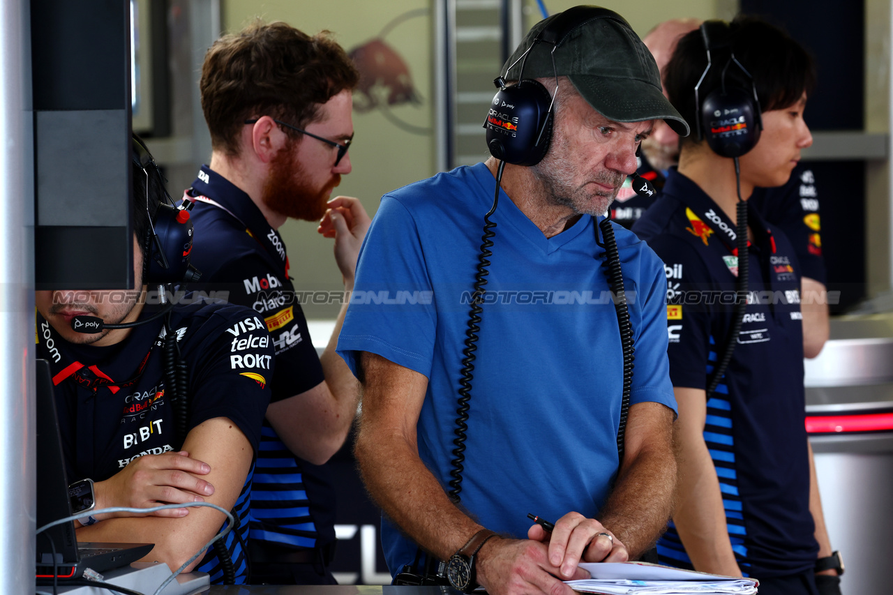 TEST BAHRAIN, Adrian Newey (GBR) Red Bull Racing Chief Technical Officer.

21.02.2024. Formula 1 Testing, Sakhir, Bahrain, Day One.

 - www.xpbimages.com, EMail: requests@xpbimages.com © Copyright: Coates / XPB Images