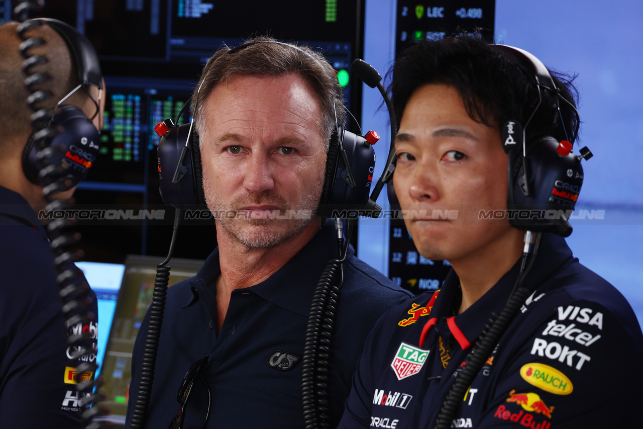 TEST BAHRAIN, Christian Horner (GBR) Red Bull Racing Team Principal.

21.02.2024. Formula 1 Testing, Sakhir, Bahrain, Day One.

 - www.xpbimages.com, EMail: requests@xpbimages.com © Copyright: Coates / XPB Images