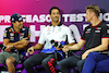 TEST BAHRAIN, (L to R): Carlos Sainz Jr (ESP) Ferrari ; Daniel Ricciardo (AUS) RB; e Nico Hulkenberg (GER) Haas F1 Team, in the FIA Press Conference.
21.02.2024. Formula 1 Testing, Sakhir, Bahrain, Day One.
- www.xpbimages.com, EMail: requests@xpbimages.com © Copyright: Charniaux / XPB Images