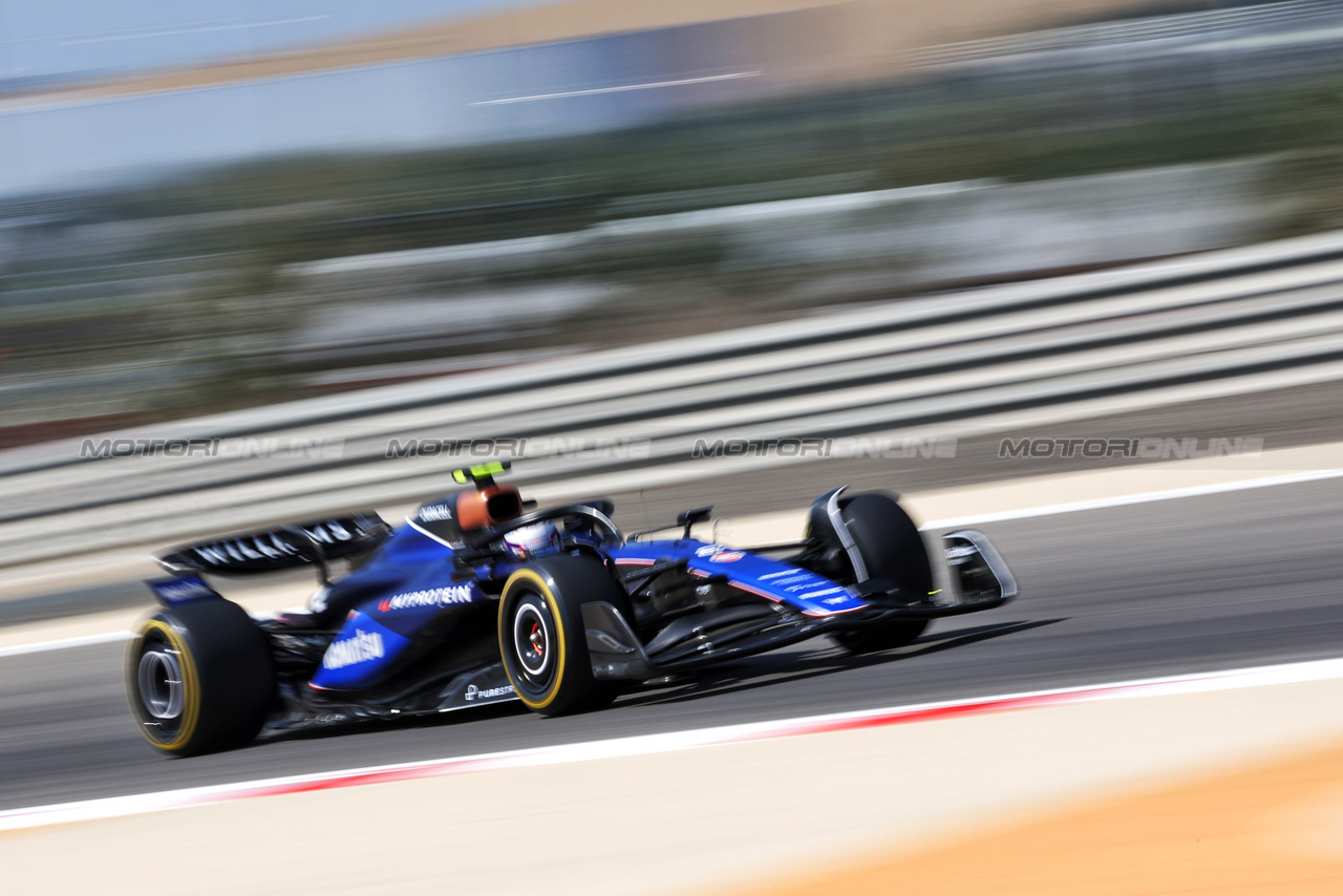 TEST BAHRAIN, Logan Sargeant (USA) Williams Racing FW46.

22.02.2024. Formula 1 Testing, Sakhir, Bahrain, Day Two.

- www.xpbimages.com, EMail: requests@xpbimages.com © Copyright: Bearne / XPB Images