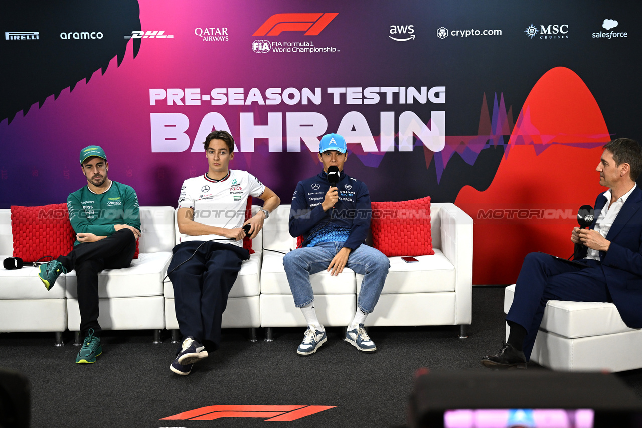 TEST BAHRAIN, (L to R): Fernando Alonso (ESP) Aston Martin F1 Team; George Russell (GBR) Mercedes AMG F1 e Alexander Albon (THA) Williams Racing in the FIA Press Conference.

22.02.2024. Formula 1 Testing, Sakhir, Bahrain, Day Two.

- www.xpbimages.com, EMail: requests@xpbimages.com © Copyright: XPB Images