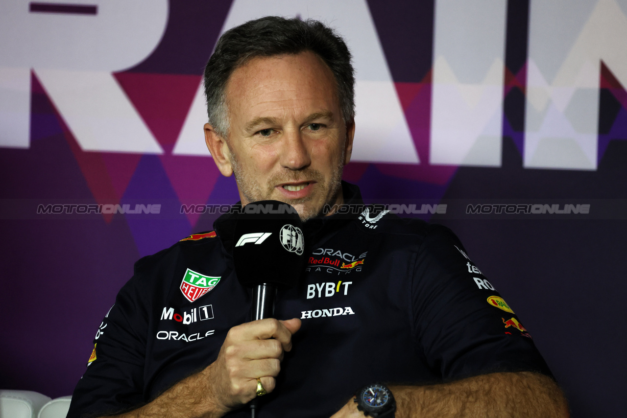 TEST BAHRAIN, Christian Horner (GBR) Red Bull Racing Team Principal in the FIA Press Conference.

22.02.2024. Formula 1 Testing, Sakhir, Bahrain, Day Two.

- www.xpbimages.com, EMail: requests@xpbimages.com © Copyright: Bearne / XPB Images