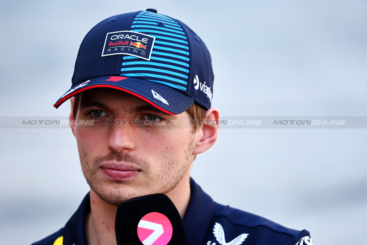 TEST BAHRAIN, Max Verstappen (NLD) Red Bull Racing.

22.02.2024. Formula 1 Testing, Sakhir, Bahrain, Day Two.

- www.xpbimages.com, EMail: requests@xpbimages.com © Copyright: Batchelor / XPB Images