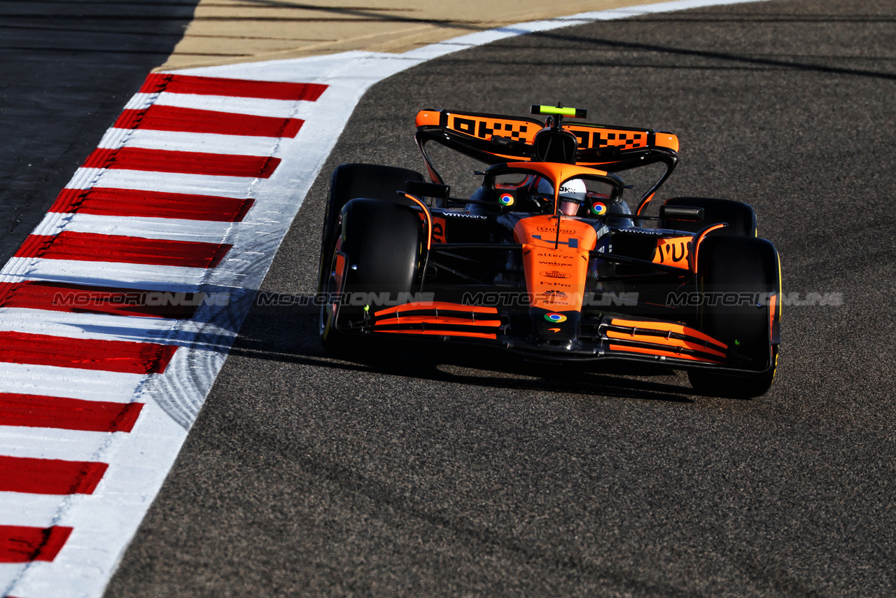 TEST BAHRAIN, Lando Norris (GBR) McLaren MCL38.

22.02.2024. Formula 1 Testing, Sakhir, Bahrain, Day Two.

 - www.xpbimages.com, EMail: requests@xpbimages.com © Copyright: Coates / XPB Images