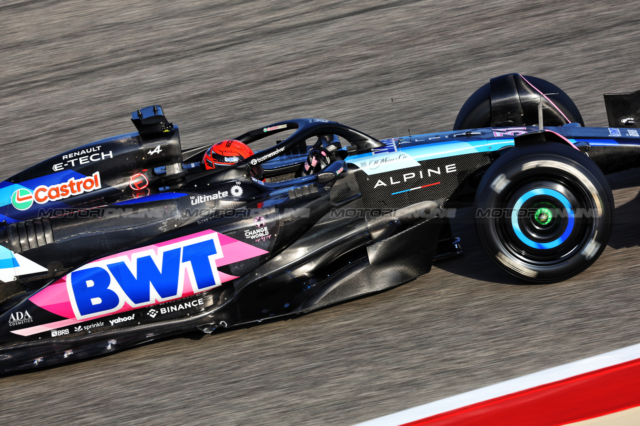 TEST BAHRAIN, Esteban Ocon (FRA) Alpine F1 Team A524.

22.02.2024. Formula 1 Testing, Sakhir, Bahrain, Day Two.

- www.xpbimages.com, EMail: requests@xpbimages.com © Copyright: Bearne / XPB Images