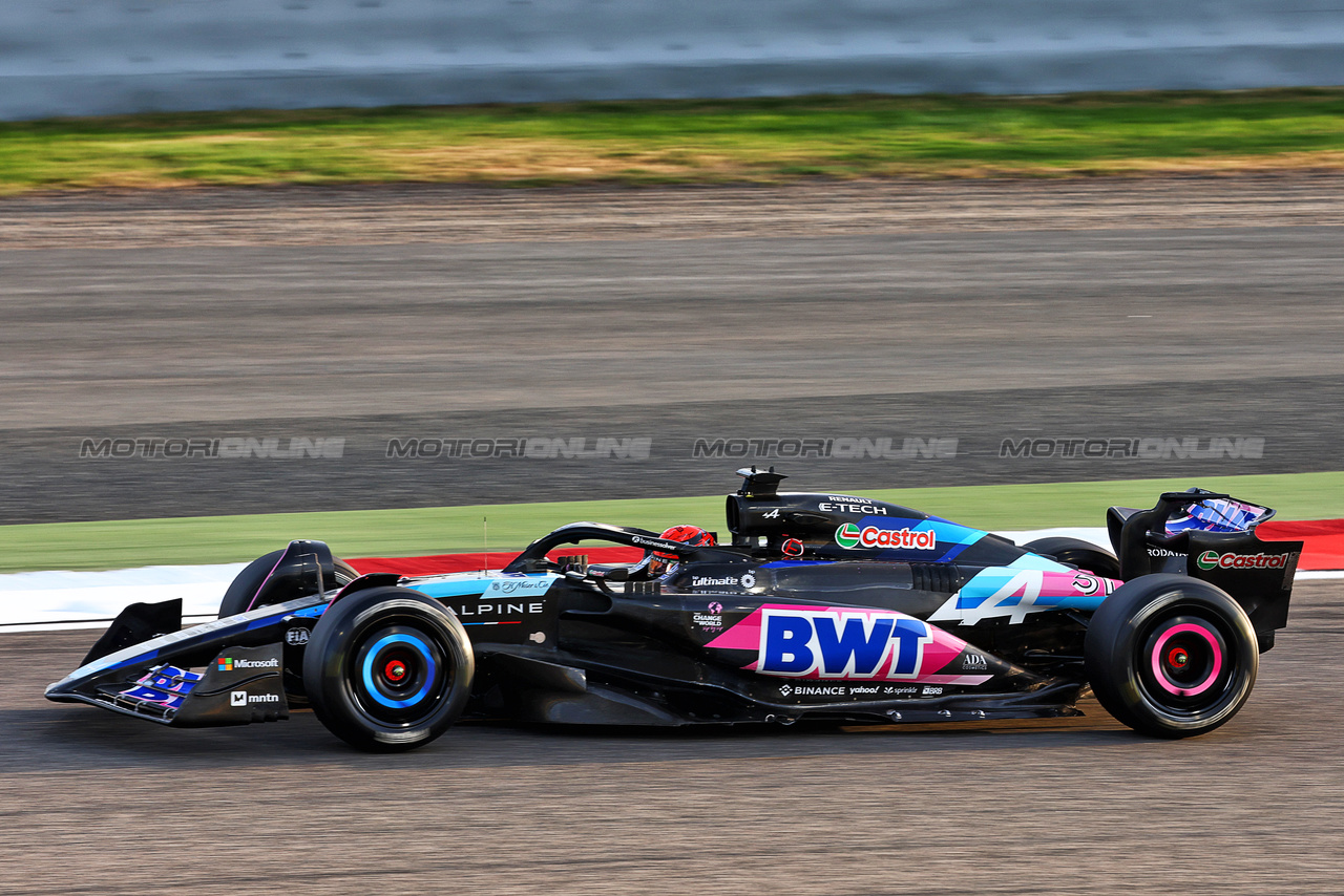 TEST BAHRAIN, Esteban Ocon (FRA) Alpine F1 Team A524.

22.02.2024. Formula 1 Testing, Sakhir, Bahrain, Day Two.

- www.xpbimages.com, EMail: requests@xpbimages.com © Copyright: Batchelor / XPB Images
