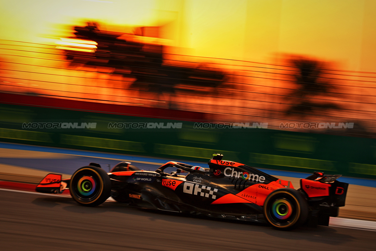 TEST BAHRAIN, Lando Norris (GBR) McLaren MCL38.

22.02.2024. Formula 1 Testing, Sakhir, Bahrain, Day Two.

 - www.xpbimages.com, EMail: requests@xpbimages.com © Copyright: Coates / XPB Images