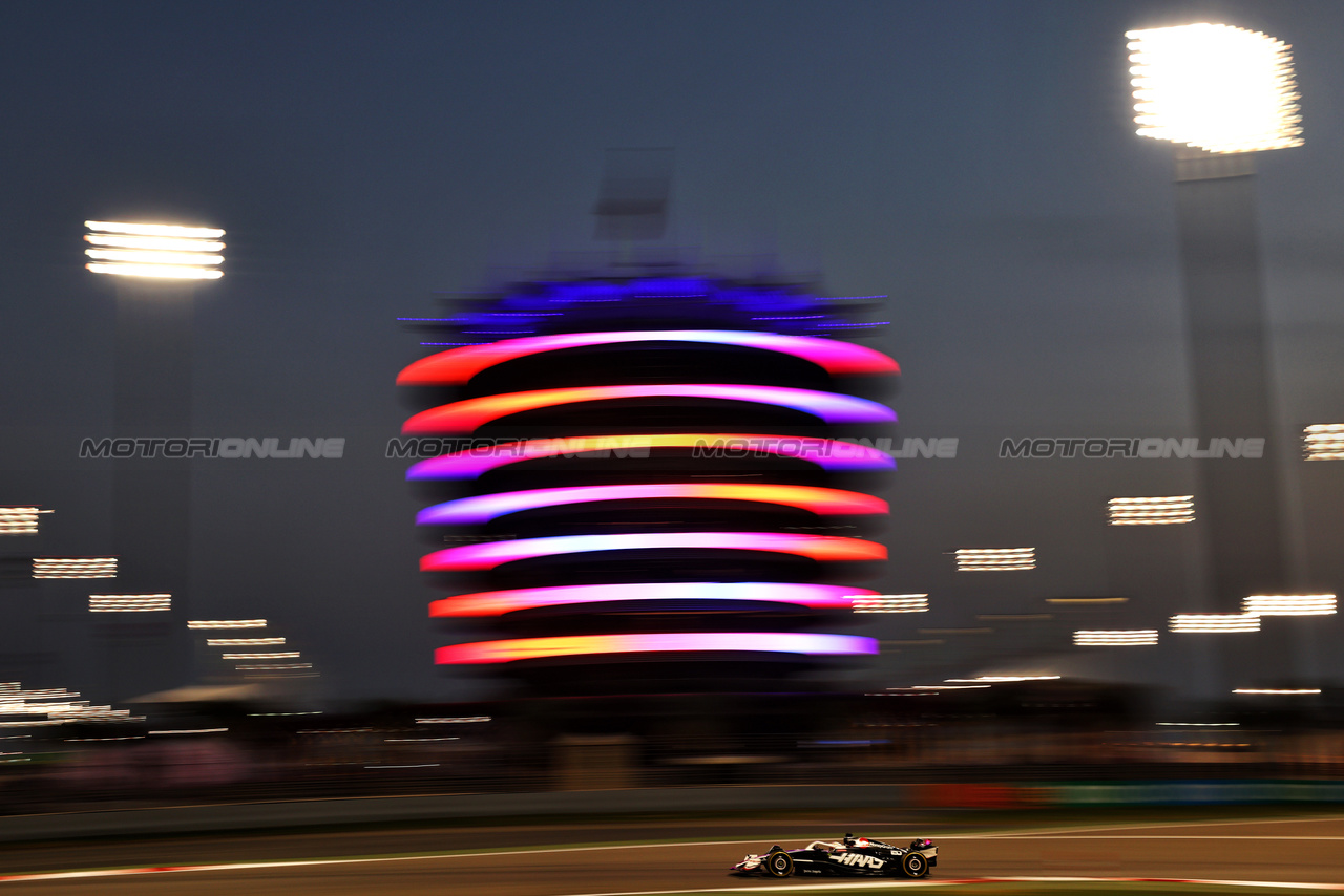TEST BAHRAIN, Kevin Magnussen (DEN) Haas VF-24.

22.02.2024. Formula 1 Testing, Sakhir, Bahrain, Day Two.

- www.xpbimages.com, EMail: requests@xpbimages.com © Copyright: Batchelor / XPB Images