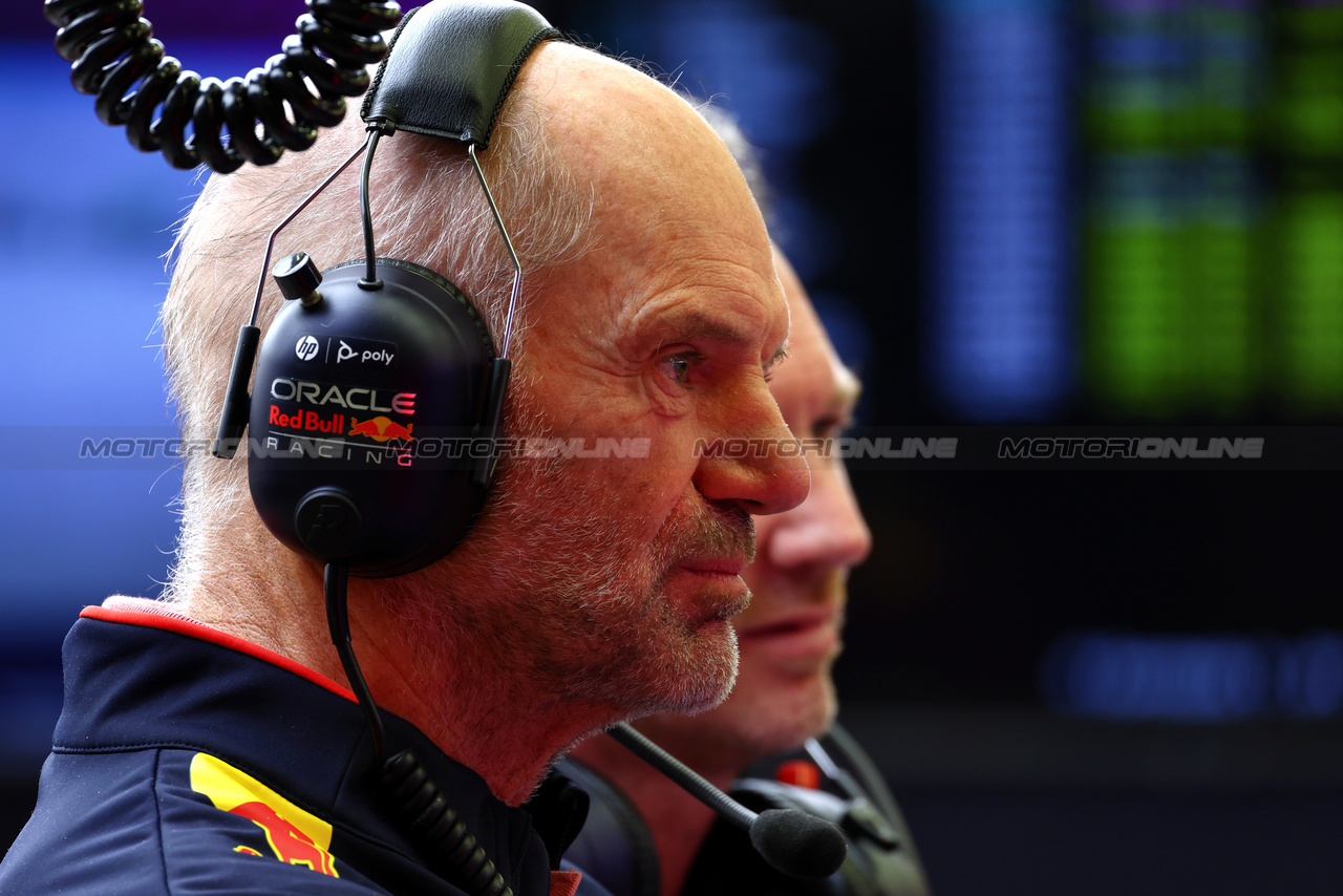 TEST BAHRAIN, Adrian Newey (GBR) Red Bull Racing Chief Technical Officer.

22.02.2024. Formula 1 Testing, Sakhir, Bahrain, Day Two.

 - www.xpbimages.com, EMail: requests@xpbimages.com © Copyright: Coates / XPB Images