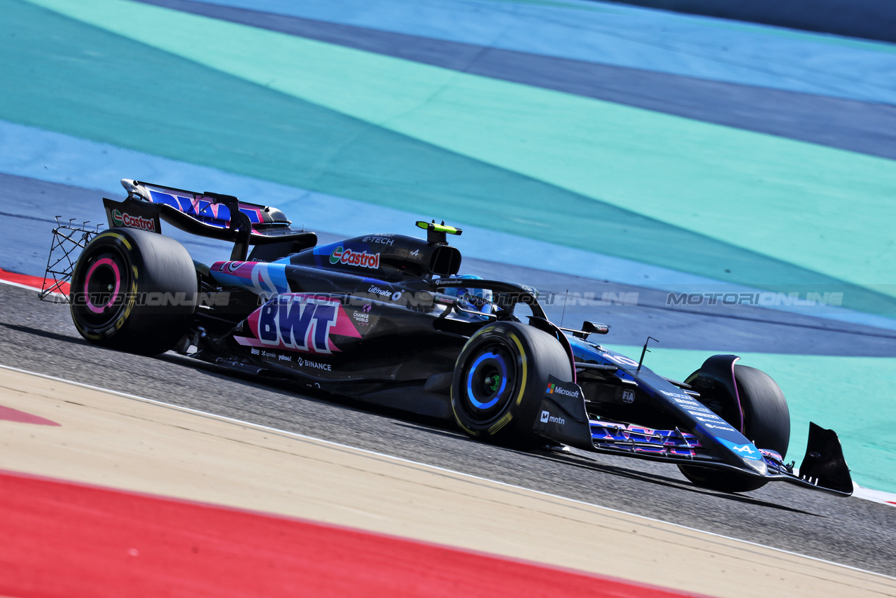 TEST BAHRAIN, Pierre Gasly (FRA) Alpine F1 Team A524 with Aero Rakes.

22.02.2024. Formula 1 Testing, Sakhir, Bahrain, Day Two.

- www.xpbimages.com, EMail: requests@xpbimages.com © Copyright: Moy / XPB Images