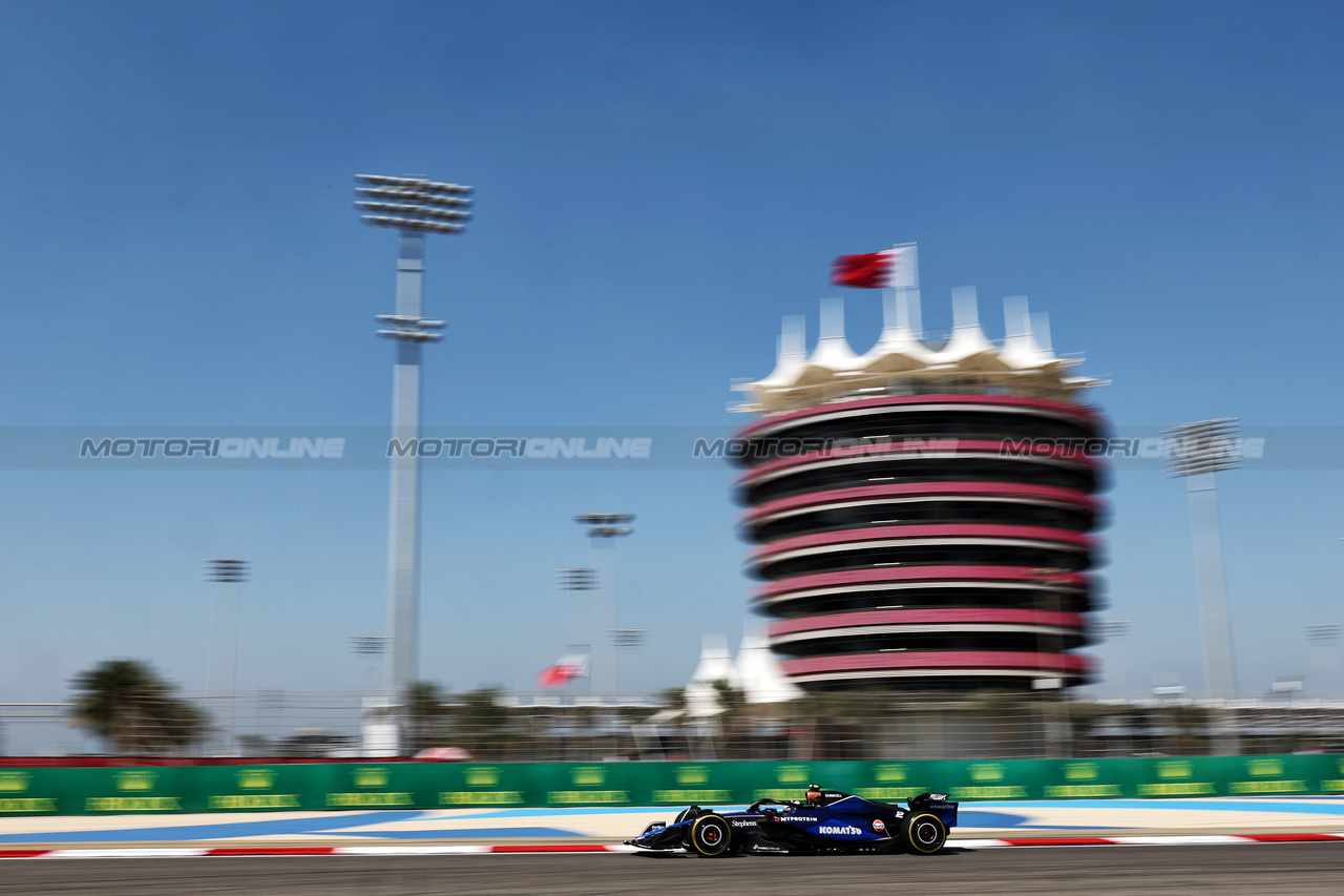 TEST BAHRAIN, Logan Sargeant (USA) Williams Racing FW46.

22.02.2024. Formula 1 Testing, Sakhir, Bahrain, Day Two.

- www.xpbimages.com, EMail: requests@xpbimages.com © Copyright: Moy / XPB Images
