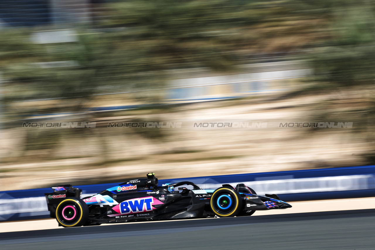 TEST BAHRAIN, Pierre Gasly (FRA) Alpine F1 Team A524.

22.02.2024. Formula 1 Testing, Sakhir, Bahrain, Day Two.

- www.xpbimages.com, EMail: requests@xpbimages.com © Copyright: Bearne / XPB Images