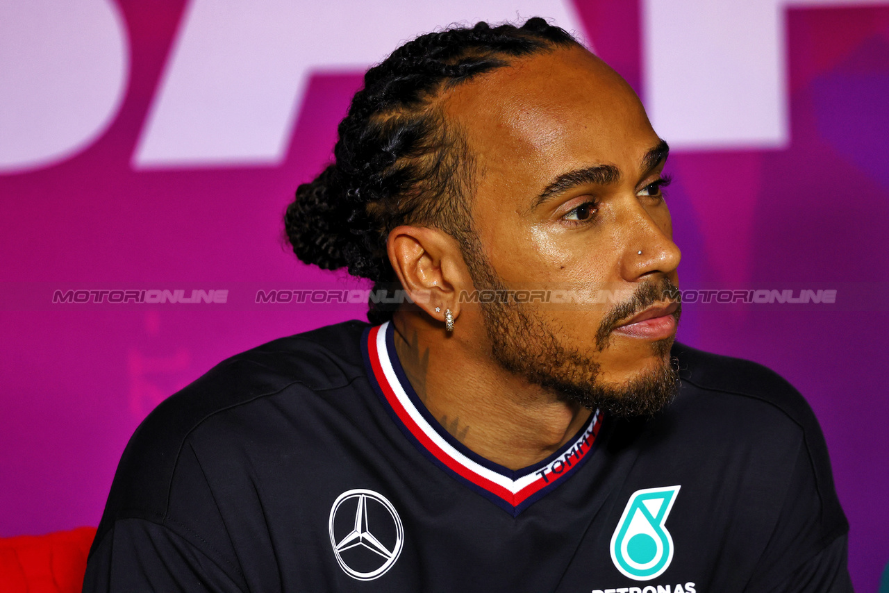 TEST BAHRAIN, Lewis Hamilton (GBR) Mercedes AMG F1 in the FIA Press Conference.

23.02.2024. Formula 1 Testing, Sakhir, Bahrain, Day Three.

- www.xpbimages.com, EMail: requests@xpbimages.com © Copyright: Charniaux / XPB Images