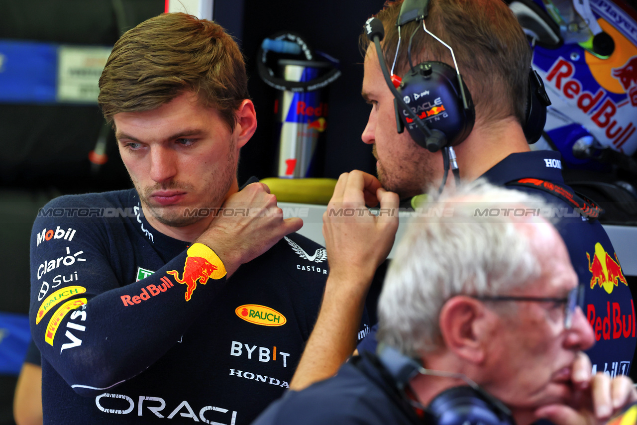 TEST BAHRAIN, Max Verstappen (NLD) Red Bull Racing.

23.02.2024. Formula 1 Testing, Sakhir, Bahrain, Day Three.

 - www.xpbimages.com, EMail: requests@xpbimages.com © Copyright: Coates / XPB Images