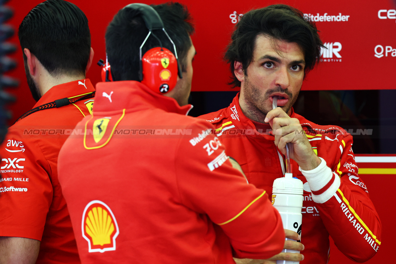 TEST BAHRAIN, Carlos Sainz Jr (ESP) Ferrari.



23.02.2024. Formula 1 Testing, Sakhir, Bahrain, Day Three.

- www.xpbimages.com, EMail: requests@xpbimages.com © Copyright: Batchelor / XPB Images
