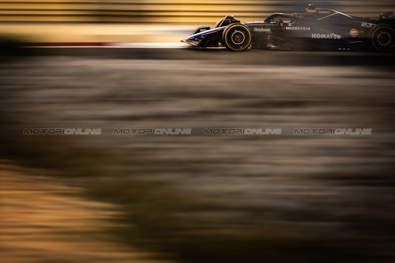 TEST BAHRAIN, Alexander Albon (THA) Williams Racing FW46.

23.02.2024. Formula 1 Testing, Sakhir, Bahrain, Day Three.

- www.xpbimages.com, EMail: requests@xpbimages.com © Copyright: Bearne / XPB Images