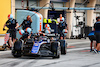 TEST BAHRAIN, Alexander Albon (THA) Williams Racing practices a pit stop.
23.02.2024. Formula 1 Testing, Sakhir, Bahrain, Day Three.
- www.xpbimages.com, EMail: requests@xpbimages.com © Copyright: Batchelor / XPB Images