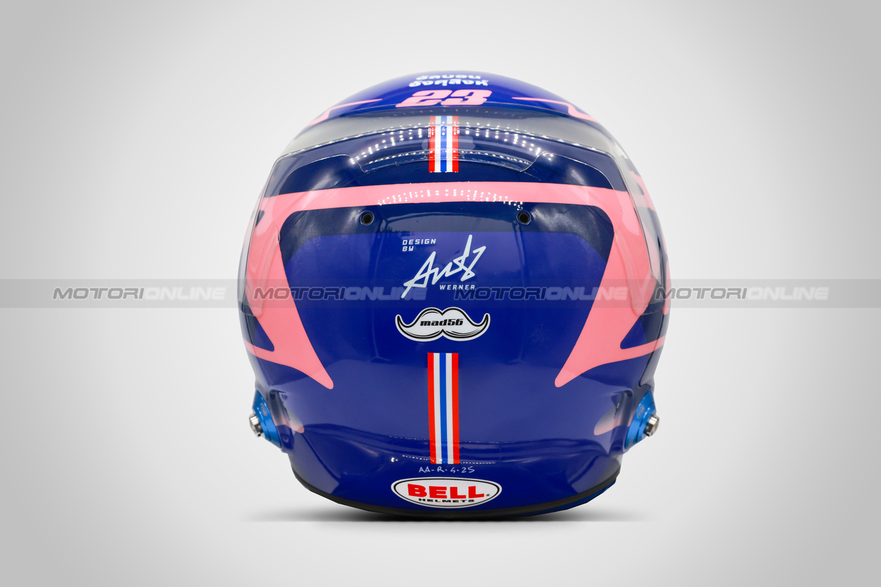 CASCHI 2025, The helmet of Alexander Albon (THA) Atlassian Williams Racing.

15.03.2025. Formula 1 World Championship, Rd 1, Australian Grand Prix, Albert Park, Melbourne, Australia, Qualifiche Day.

- www.xpbimages.com, EMail: requests@xpbimages.com © Copyright: XPB Images