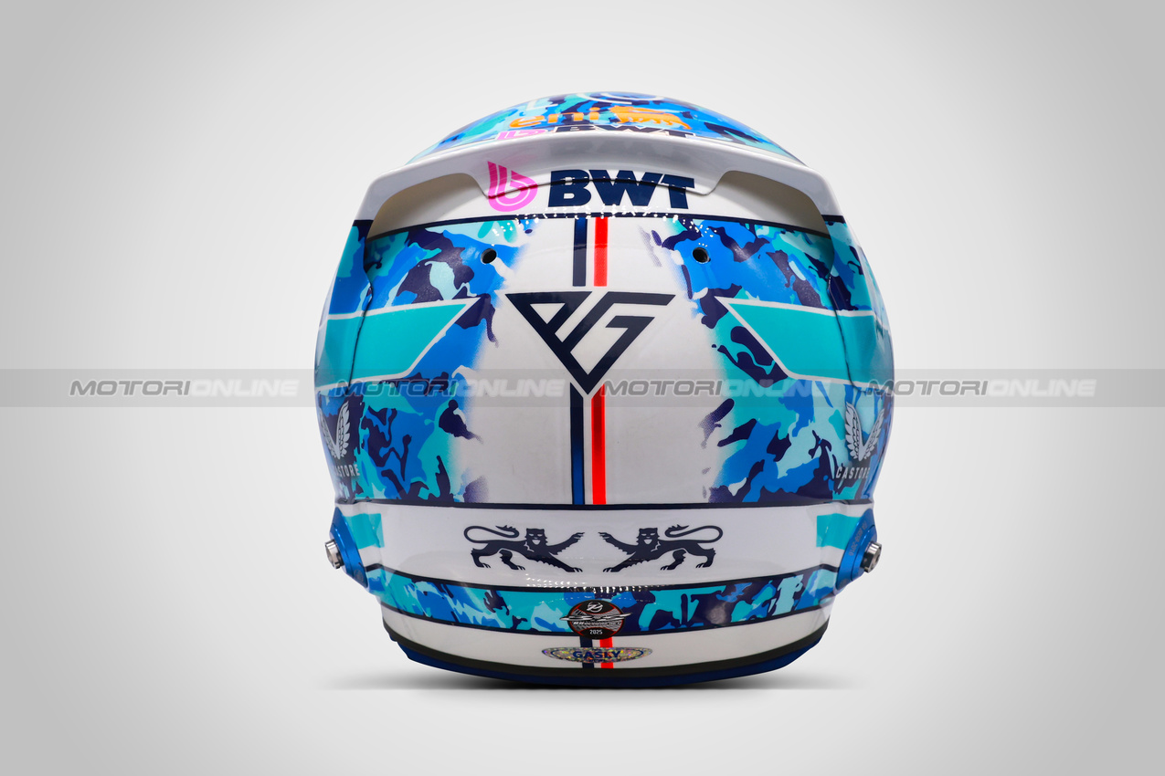 CASCHI 2025, The helmet of Pierre Gasly (FRA) Alpine F1 Team.

15.03.2025. Formula 1 World Championship, Rd 1, Australian Grand Prix, Albert Park, Melbourne, Australia, Qualifiche Day.

- www.xpbimages.com, EMail: requests@xpbimages.com © Copyright: XPB Images