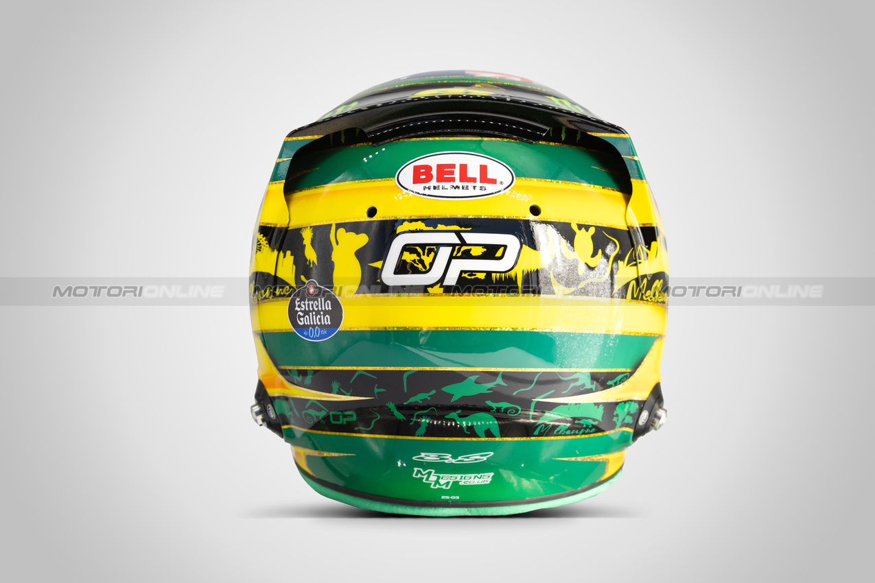CASCHI 2025, The helmet of Oscar Piastri (AUS) McLaren.

15.03.2025. Formula 1 World Championship, Rd 1, Australian Grand Prix, Albert Park, Melbourne, Australia, Qualifiche Day.

- www.xpbimages.com, EMail: requests@xpbimages.com © Copyright: XPB Images
