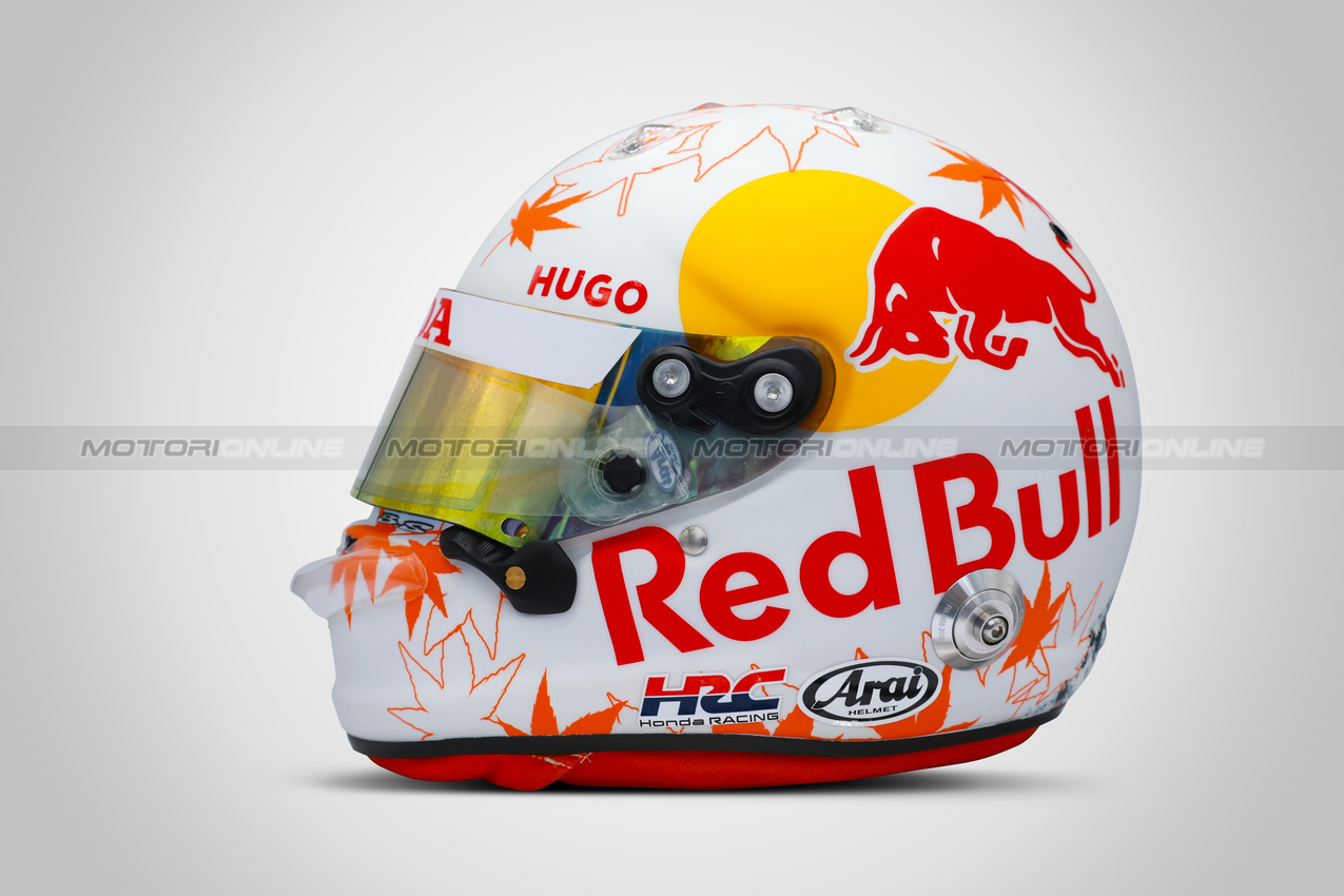 CASCHI 2025, The helmet of Yuki Tsunoda (JPN) Racing Bulls.

15.03.2025. Formula 1 World Championship, Rd 1, Australian Grand Prix, Albert Park, Melbourne, Australia, Qualifiche Day.

- www.xpbimages.com, EMail: requests@xpbimages.com © Copyright: XPB Images