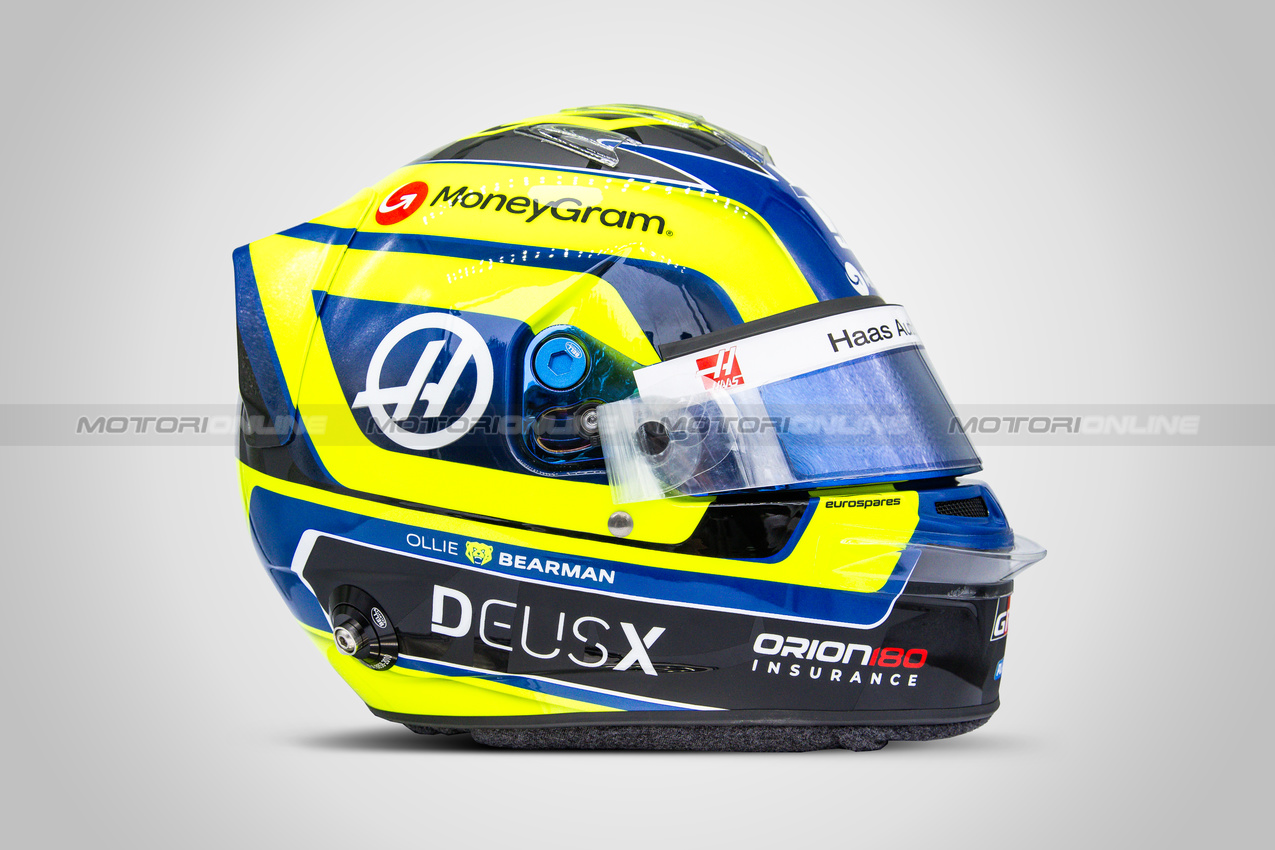 CASCHI 2025, The helmet of Oliver Bearman (GBR) Haas F1 Team.

15.03.2025. Formula 1 World Championship, Rd 1, Australian Grand Prix, Albert Park, Melbourne, Australia, Qualifiche Day.

- www.xpbimages.com, EMail: requests@xpbimages.com © Copyright: XPB Images