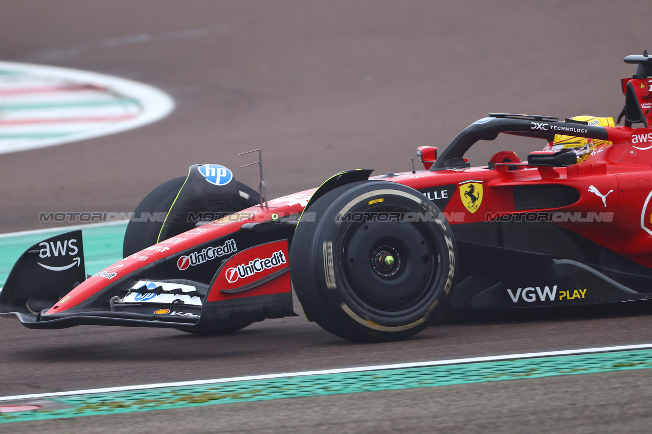 DEBUTTO HAMILTON FERRARI, Lewis Hamilton (GBR) Ferrari tests the Ferrari F1 Car.
22.01.2025. Formula One World Championship, Ferrari Headquarters, Fiorano Modenese, Italy. 
- www.xpbimages.com, EMail: requests@xpbimages.com © Copyright:  XPB Images
