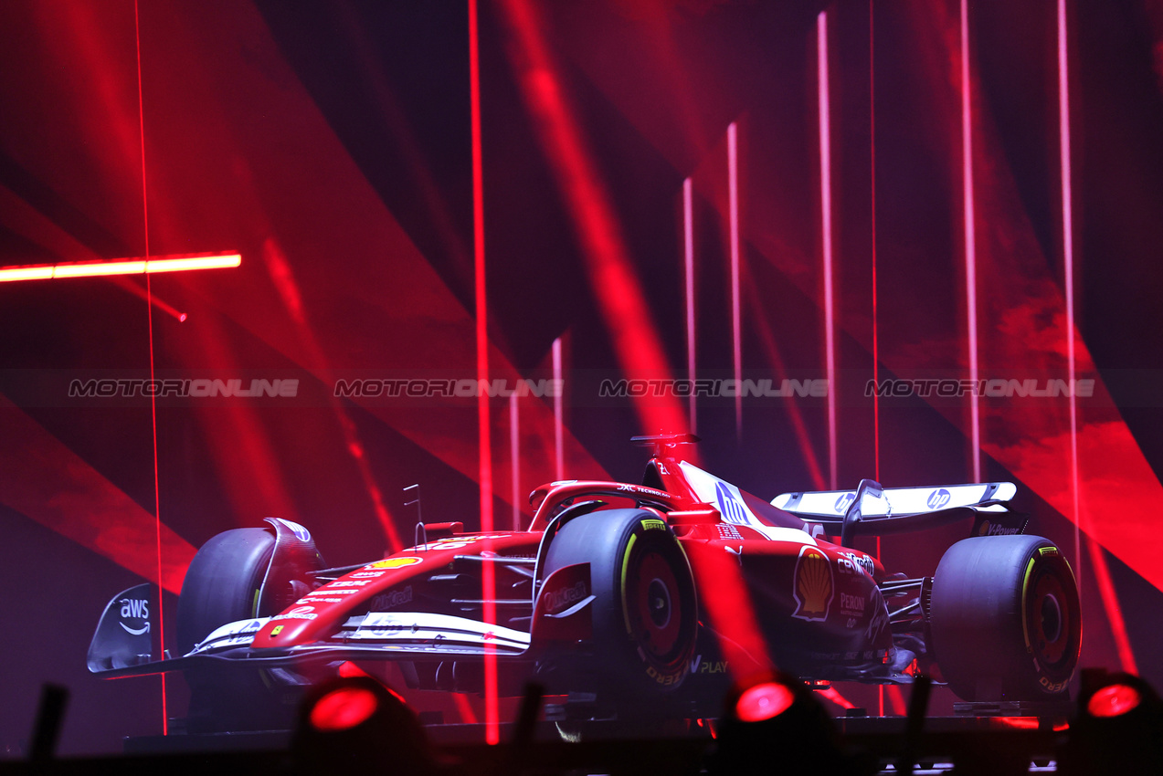 F1 75 LIVE, Ferrari SF-25.

18.02.2025. Formula One World Championship, F1 75 Live. O2 Arena, London, England.

- www.xpbimages.com, EMail: requests@xpbimages.com © Copyright: Batchelor / XPB Images