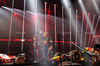 F1 75 LIVE, Liam Lawson (NZL) Red Bull Racing e Max Verstappen (NLD) Red Bull Racing.

18.02.2025. Formula One World Championship, F1 75 Live. O2 Arena, London, England.

- www.xpbimages.com, EMail: requests@xpbimages.com © Copyright: Batchelor / XPB Images