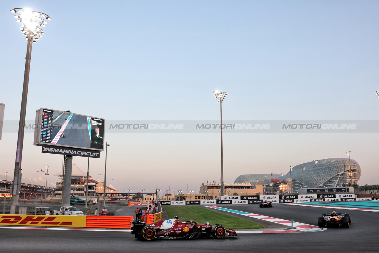 GP ABU DHABI, Charles Leclerc (MON) Ferrari SF-25.

07.12.2025. Formula 1 World Championship, Rd 24, Abu Dhabi Grand Prix, Yas Marina Circuit, Abu Dhabi, Gara Day.

- www.xpbimages.com, EMail: requests@xpbimages.com © Copyright: Bearne / XPB Images