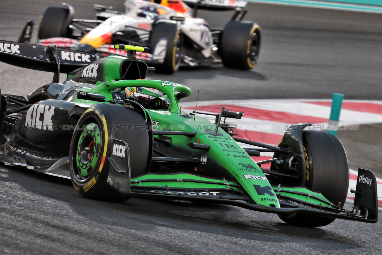 GP ABU DHABI, Gabriel Bortoleto (BRA) Sauber C45.

07.12.2025. Formula 1 World Championship, Rd 24, Abu Dhabi Grand Prix, Yas Marina Circuit, Abu Dhabi, Gara Day.

- www.xpbimages.com, EMail: requests@xpbimages.com © Copyright: Charniaux / XPB Images