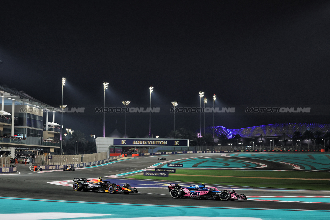 GP ABU DHABI, Franco Colapinto (ARG) Alpine F1 Team A525.
07.12.2025. Formula 1 World Championship, Rd 24, Abu Dhabi Grand Prix, Yas Marina Circuit, Abu Dhabi, Gara Day.
- www.xpbimages.com, EMail: requests@xpbimages.com © Copyright: Charniaux / XPB Images