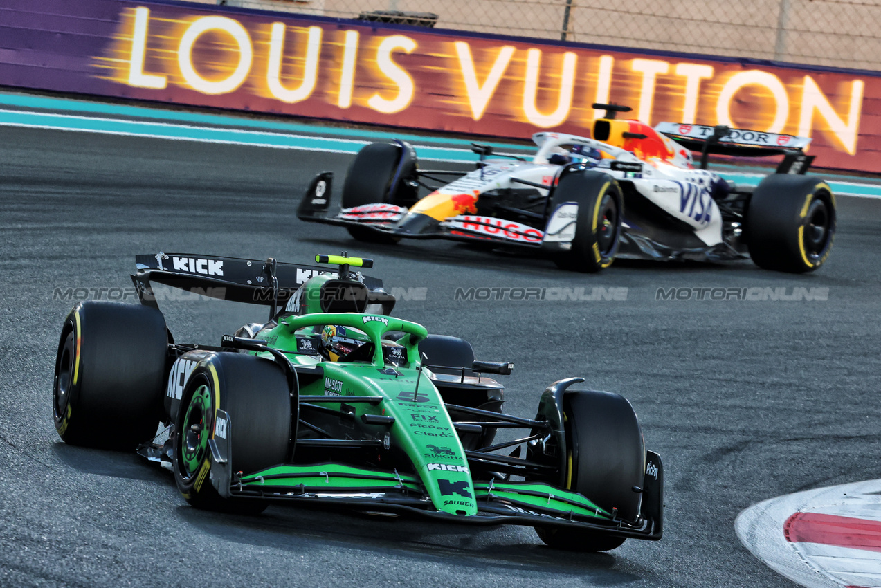 GP ABU DHABI, Gabriel Bortoleto (BRA) Sauber C45.

07.12.2025. Formula 1 World Championship, Rd 24, Abu Dhabi Grand Prix, Yas Marina Circuit, Abu Dhabi, Gara Day.

- www.xpbimages.com, EMail: requests@xpbimages.com © Copyright: Charniaux / XPB Images