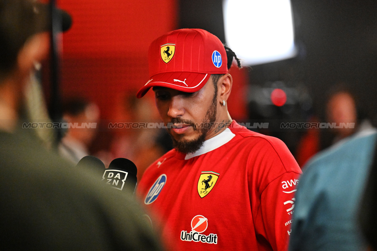 GP ABU DHABI, Lewis Hamilton (GBR) Ferrari.
07.12.2025. Formula 1 World Championship, Rd 24, Abu Dhabi Grand Prix, Yas Marina Circuit, Abu Dhabi, Gara Day.
- www.xpbimages.com, EMail: requests@xpbimages.com © Copyright: Price / XPB Images