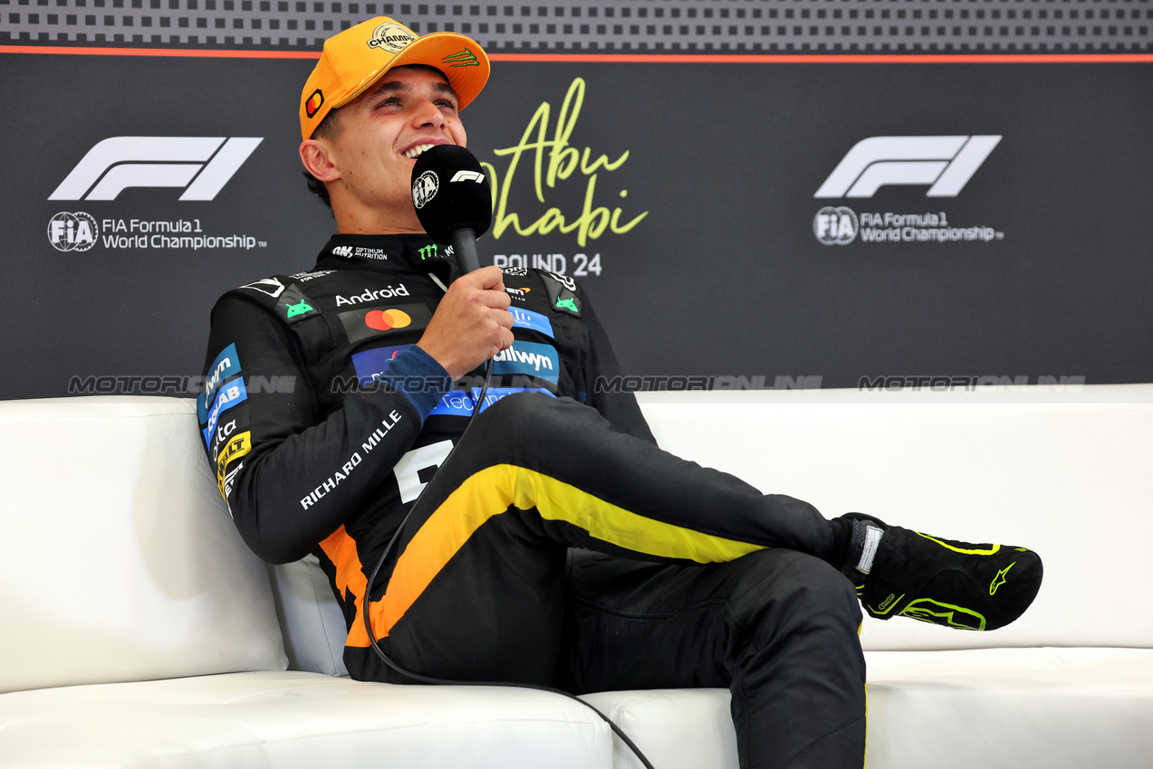 GP ABU DHABI, World Champion Lando Norris (GBR) McLaren in the post race FIA Press Conference.
07.12.2025. Formula 1 World Championship, Rd 24, Abu Dhabi Grand Prix, Yas Marina Circuit, Abu Dhabi, Gara Day.
- www.xpbimages.com, EMail: requests@xpbimages.com © Copyright: Bearne / XPB Images
