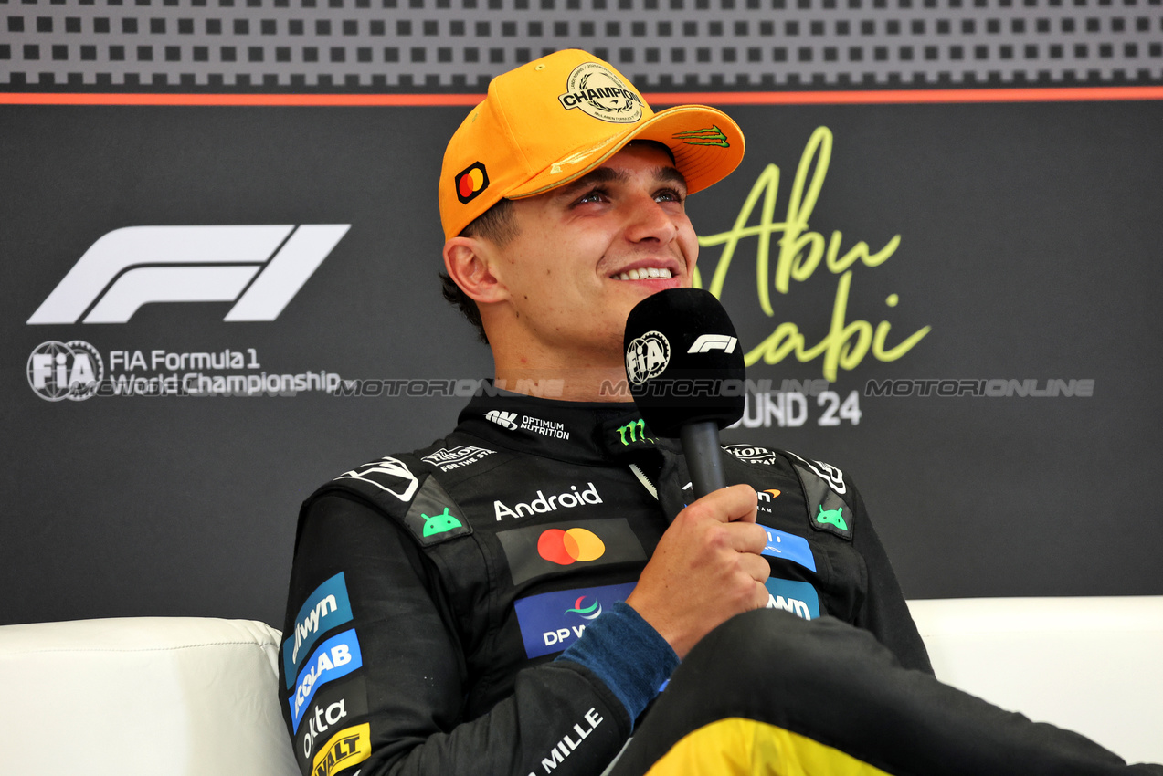 GP ABU DHABI, World Champion Lando Norris (GBR) McLaren in the post race FIA Press Conference.

07.12.2025. Formula 1 World Championship, Rd 24, Abu Dhabi Grand Prix, Yas Marina Circuit, Abu Dhabi, Gara Day.

- www.xpbimages.com, EMail: requests@xpbimages.com © Copyright: Bearne / XPB Images