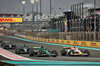 GP ABU DHABI, Lance Stroll (CDN) Aston Martin F1 Team AMR25 e Liam Lawson (NZL) Racing Bulls VCARB 02.

07.12.2025. Formula 1 World Championship, Rd 24, Abu Dhabi Grand Prix, Yas Marina Circuit, Abu Dhabi, Gara Day.

- www.xpbimages.com, EMail: requests@xpbimages.com © Copyright: Bearne / XPB Images
