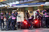 GP ABU DHABI, Franco Colapinto (ARG) Alpine F1 Team A525 makes a pit stop.
07.12.2025. Formula 1 World Championship, Rd 24, Abu Dhabi Grand Prix, Yas Marina Circuit, Abu Dhabi, Gara Day.
- www.xpbimages.com, EMail: requests@xpbimages.com © Copyright: Batchelor / XPB Images
