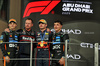 GP ABU DHABI, The podium (L to R): Oscar Piastri (AUS) McLaren, second; Richard Wolverson (GBR) Red Bull Racing Head of Gara Team Operations; Max Verstappen (NLD) Red Bull Racing, vincitore; Lando Norris (GBR) McLaren, third.

07.12.2025. Formula 1 World Championship, Rd 24, Abu Dhabi Grand Prix, Yas Marina Circuit, Abu Dhabi, Gara Day.

- www.xpbimages.com, EMail: requests@xpbimages.com © Copyright: Bearne / XPB Images