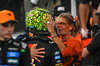 GP ABU DHABI, (L to R): Third placed World Champion Lando Norris (GBR) McLaren celebrates with his mother Cisca Wauman (BEL) in parc ferme.
07.12.2025. Formula 1 World Championship, Rd 24, Abu Dhabi Grand Prix, Yas Marina Circuit, Abu Dhabi, Gara Day.
- www.xpbimages.com, EMail: requests@xpbimages.com © Copyright: Price / XPB Images