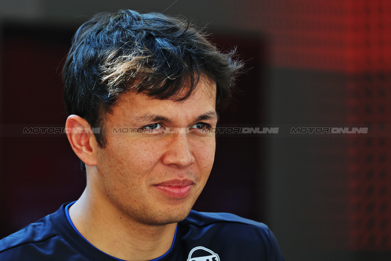 GP ABU DHABI, Alexander Albon (THA) Atlassian Williams Racing.

04.12.2025. Formula 1 World Championship, Rd 24, Abu Dhabi Grand Prix, Yas Marina Circuit, Abu Dhabi, Preparation Day.

- www.xpbimages.com, EMail: requests@xpbimages.com © Copyright: Batchelor / XPB Images