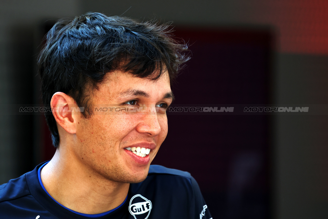 GP ABU DHABI, Alexander Albon (THA) Atlassian Williams Racing.

04.12.2025. Formula 1 World Championship, Rd 24, Abu Dhabi Grand Prix, Yas Marina Circuit, Abu Dhabi, Preparation Day.

- www.xpbimages.com, EMail: requests@xpbimages.com © Copyright: Batchelor / XPB Images