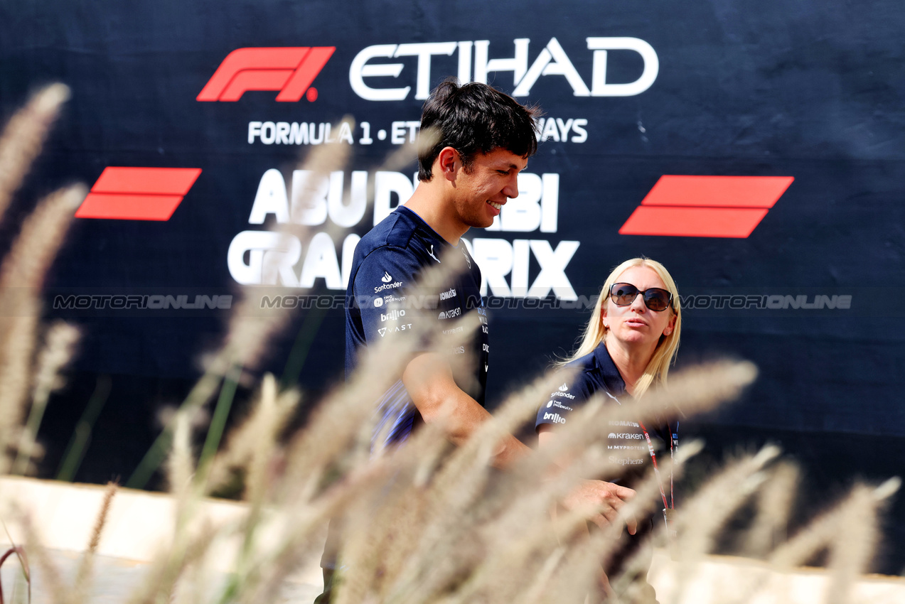 GP ABU DHABI, Alexander Albon (THA) Atlassian Williams Racing.
04.12.2025. Formula 1 World Championship, Rd 24, Abu Dhabi Grand Prix, Yas Marina Circuit, Abu Dhabi, Preparation Day.
- www.xpbimages.com, EMail: requests@xpbimages.com © Copyright: Bearne / XPB Images