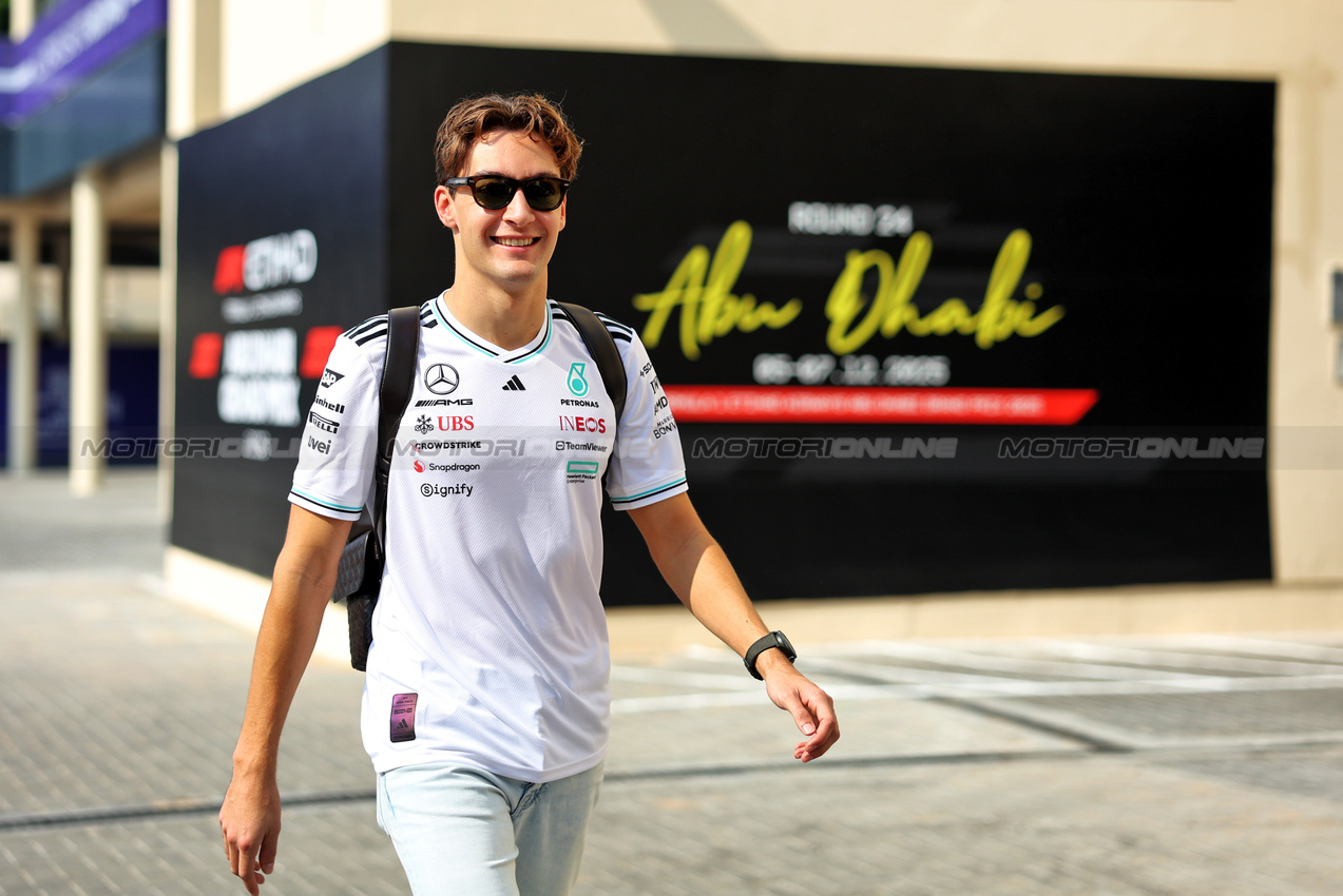 GP ABU DHABI, George Russell (GBR) Mercedes AMG F1.

04.12.2025. Formula 1 World Championship, Rd 24, Abu Dhabi Grand Prix, Yas Marina Circuit, Abu Dhabi, Preparation Day.

- www.xpbimages.com, EMail: requests@xpbimages.com © Copyright: Bearne / XPB Images