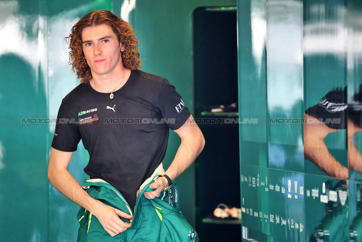 GP ABU DHABI, Cian Shields (GBR) Aston Martin F1 Team Test Driver.

04.12.2025. Formula 1 World Championship, Rd 24, Abu Dhabi Grand Prix, Yas Marina Circuit, Abu Dhabi, Preparation Day.

- www.xpbimages.com, EMail: requests@xpbimages.com © Copyright: Batchelor / XPB Images