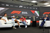 GP ABU DHABI, (L to R): George Russell (GBR) Mercedes AMG F1; Isack Hadjar (FRA) Racing Bulls; Charles Leclerc (MON) Ferrari; e Tom Clarkson (GBR) Journalist in the FIA Press Conference.
04.12.2025. Formula 1 World Championship, Rd 24, Abu Dhabi Grand Prix, Yas Marina Circuit, Abu Dhabi, Preparation Day.
- www.xpbimages.com, EMail: requests@xpbimages.com © Copyright: Bearne / XPB Images