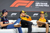 GP ABU DHABI, (L to R): Max Verstappen (NLD) Red Bull Racing; Lando Norris (GBR) McLaren; e Oscar Piastri (AUS) McLaren, in the FIA Press Conference.

04.12.2025. Formula 1 World Championship, Rd 24, Abu Dhabi Grand Prix, Yas Marina Circuit, Abu Dhabi, Preparation Day.

- www.xpbimages.com, EMail: requests@xpbimages.com © Copyright: Bearne / XPB Images