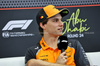 GP ABU DHABI, Oscar Piastri (AUS) McLaren in the FIA Press Conference.
04.12.2025. Formula 1 World Championship, Rd 24, Abu Dhabi Grand Prix, Yas Marina Circuit, Abu Dhabi, Preparation Day.
- www.xpbimages.com, EMail: requests@xpbimages.com © Copyright: Bearne / XPB Images